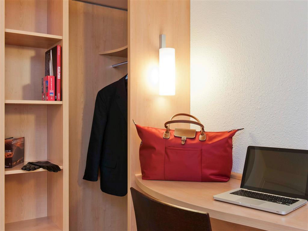Ibis Lille Centre Gares Hotel Екстериор снимка