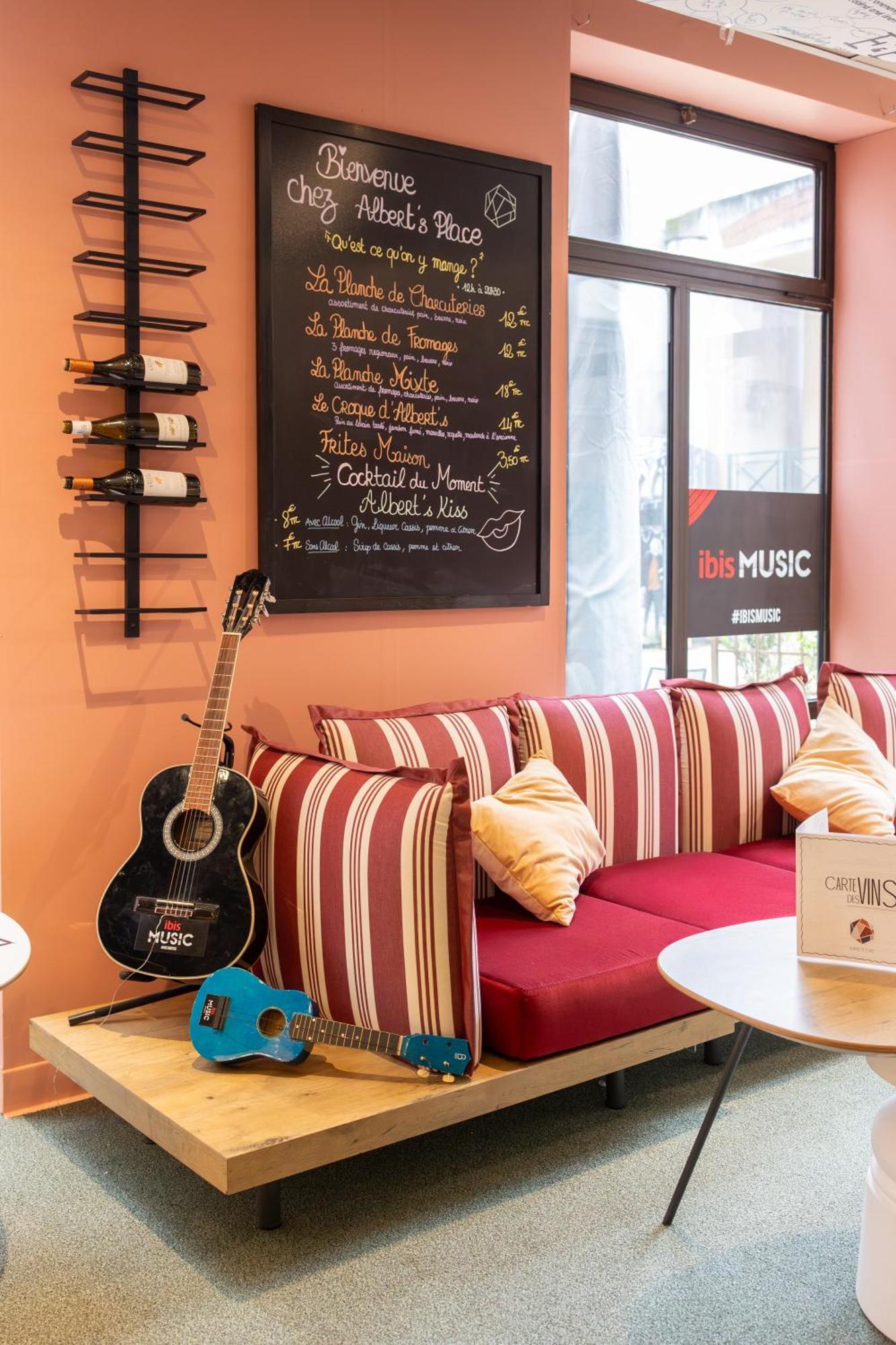 Ibis Lille Centre Gares Hotel Екстериор снимка