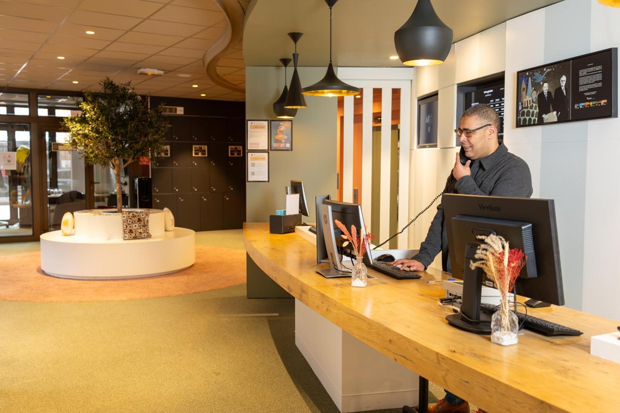 Ibis Lille Centre Gares Hotel Екстериор снимка